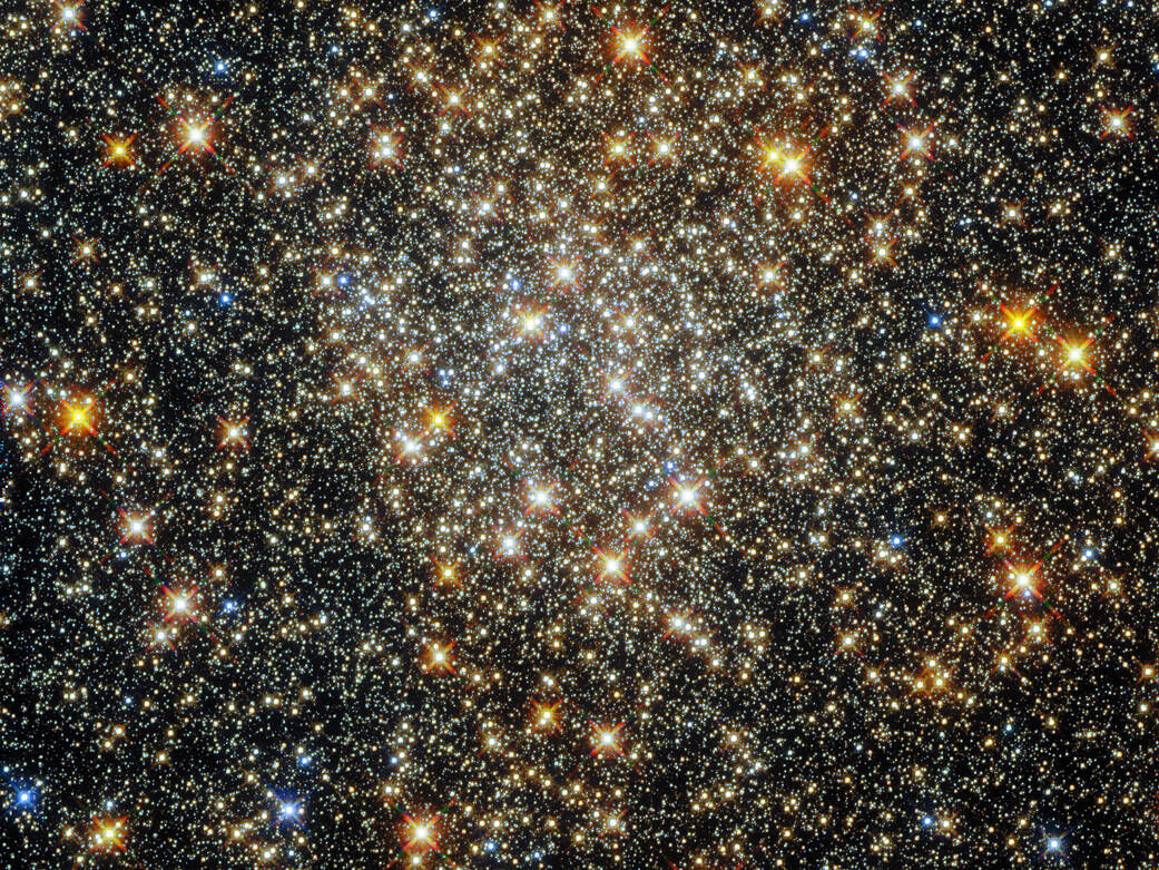 «C’est là, dans ce désert de glace de l’Antarctique, que j’ai entendu le murmure des étoiles», par l’astrophysicienne Merieme Chadid