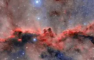En cherchant à percer le secret de l’énergie noire, un télescope observe Les Dragons Combattants d’Ara