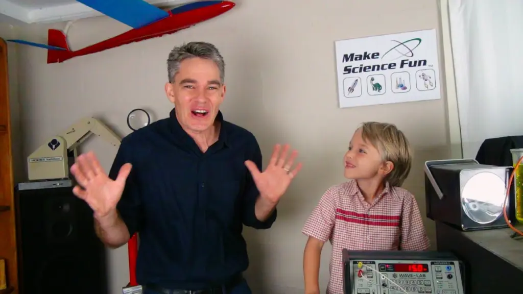 Amazing Wiggly Water Wave – Make Science Fun