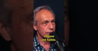 Distorsion TEMPORELLE à vitesse LUMIÈRE : Les effets d’un voyage en hyper vitesse