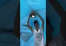 🥶 Elle fabrique une maison sur la glace