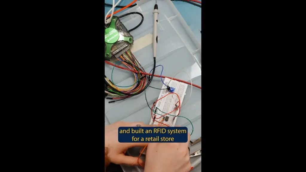 🎬 Explore EECS 430 with Prof. Aline Eid!
