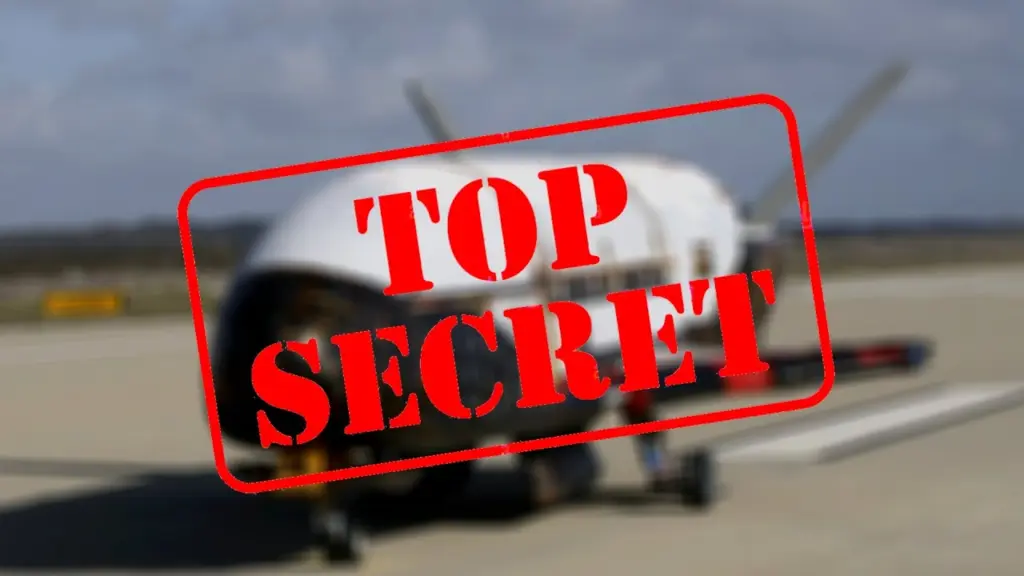 ⚡️FLASH: SpaceX LANCE une NAVETTE SPATIALE SECRÈTE ! ( X-37b )