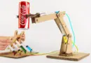 How to Make Hydraulic Powered Robotic Arm from Cardboard