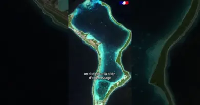 Une piste d’atterrissage au beau milieu de l’océan indien ? 🧐